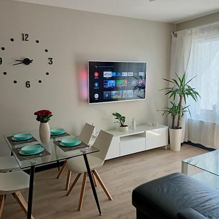 Nowoczesny Apartament Z Widokiem Na Morze Apartment กดัญสก์ ภายนอก รูปภาพ